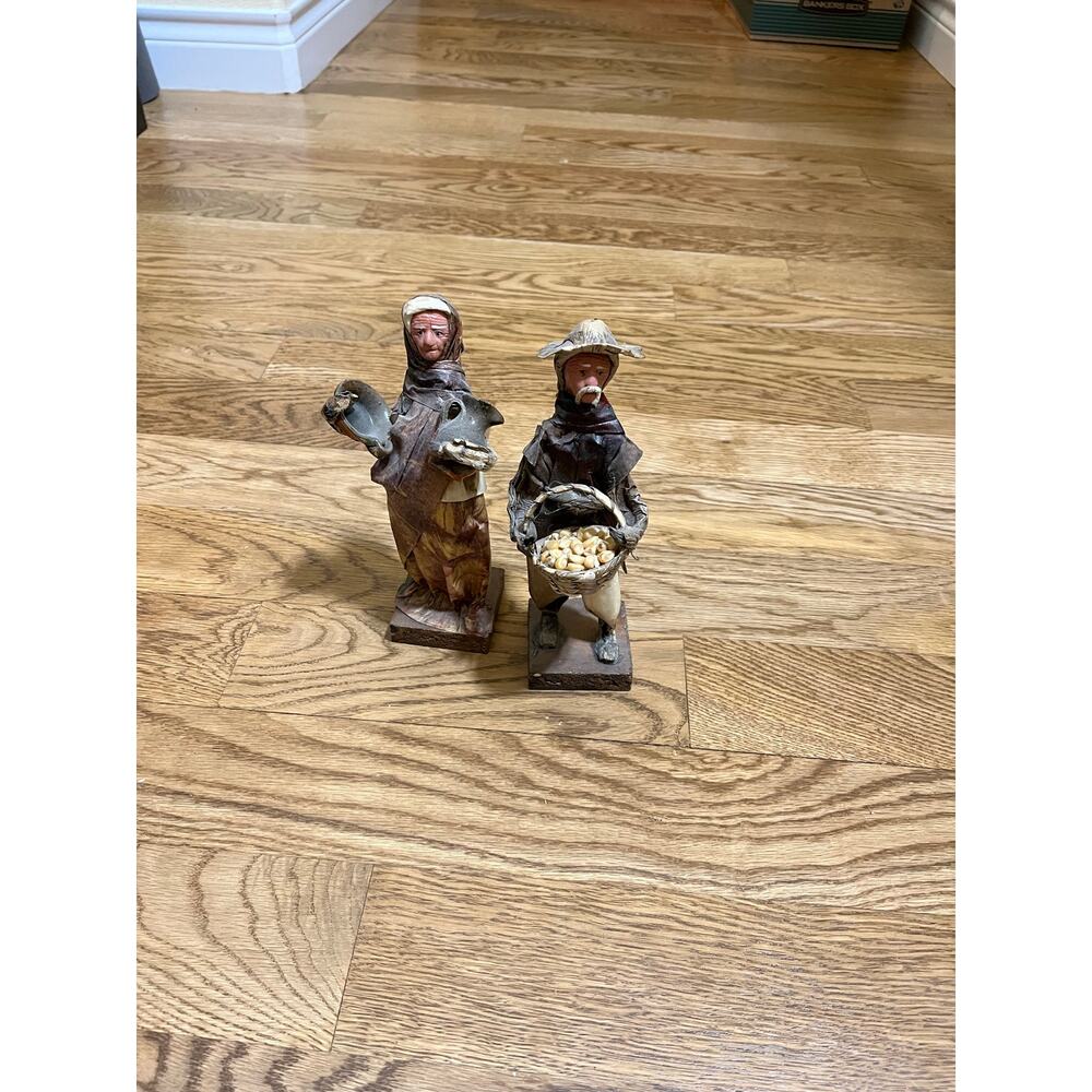 Vintage Mexican Folk Art Paper Mache Sculptures Old Man & Woman Farmers 9”Tall